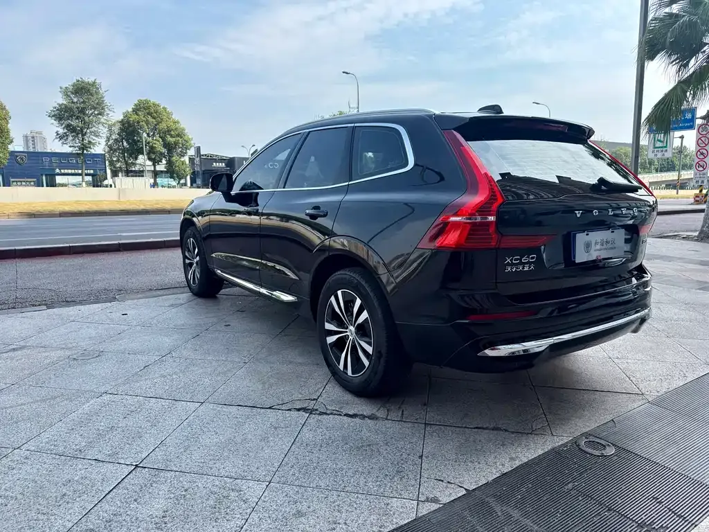 Volvo XC60 2023 из CN, фото 6