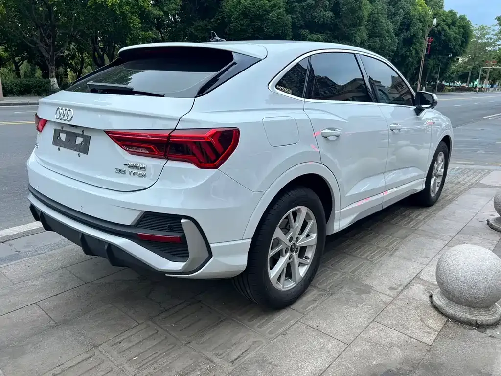 Audi Q3 Sportback 2023 из CN, фото 5
