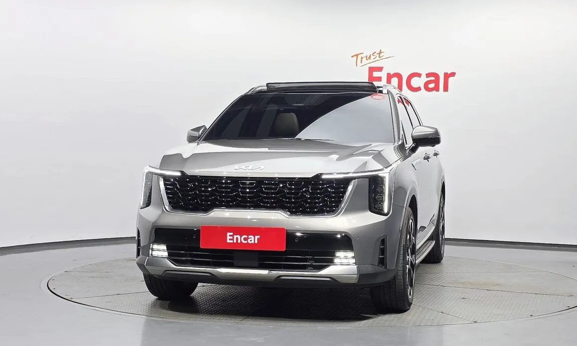 Kia Sorento — фото 7