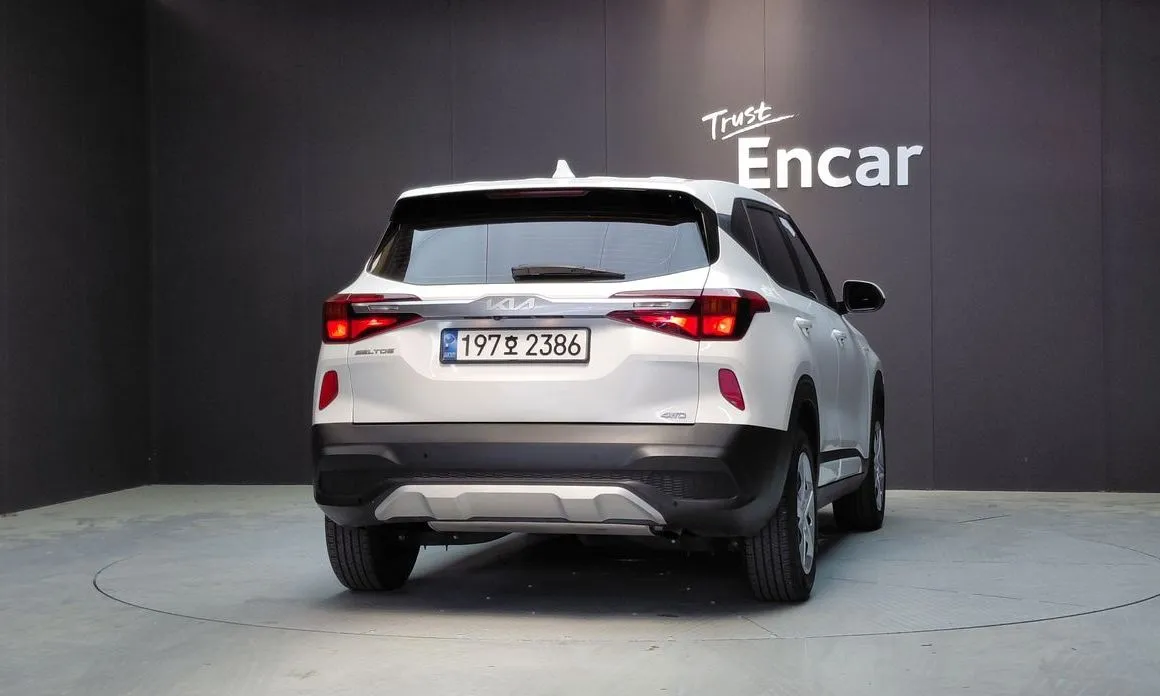 Kia Seltos 2023 из KR, фото 3