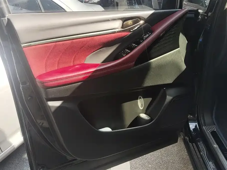 GAC Motor Trumpchi M8 — фото 3
