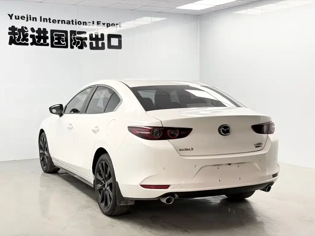 Mazda 3 Axela — фото 2