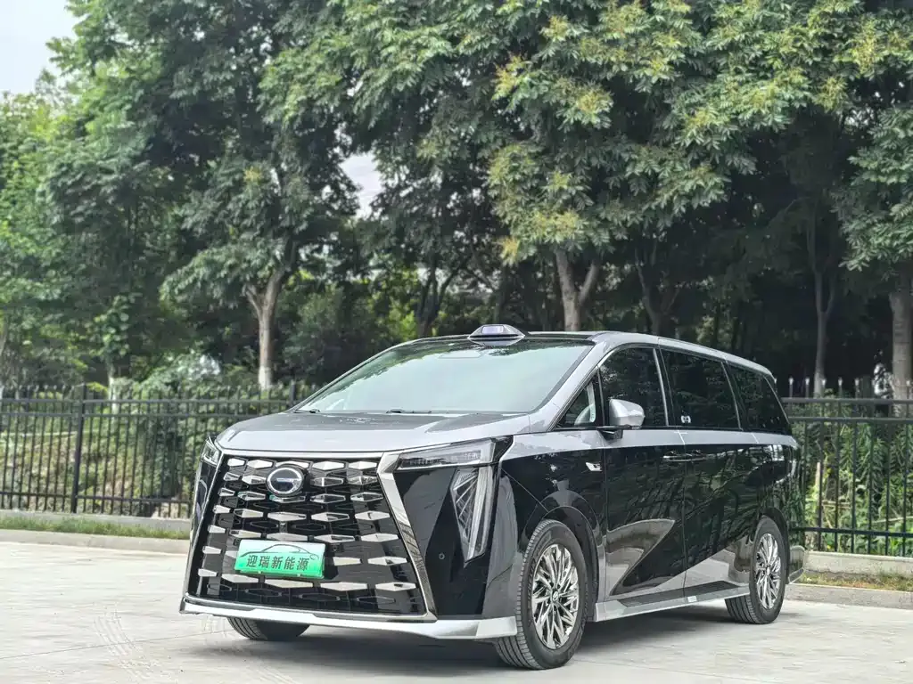 GAC Motor Trumpchi M8 — фото 1