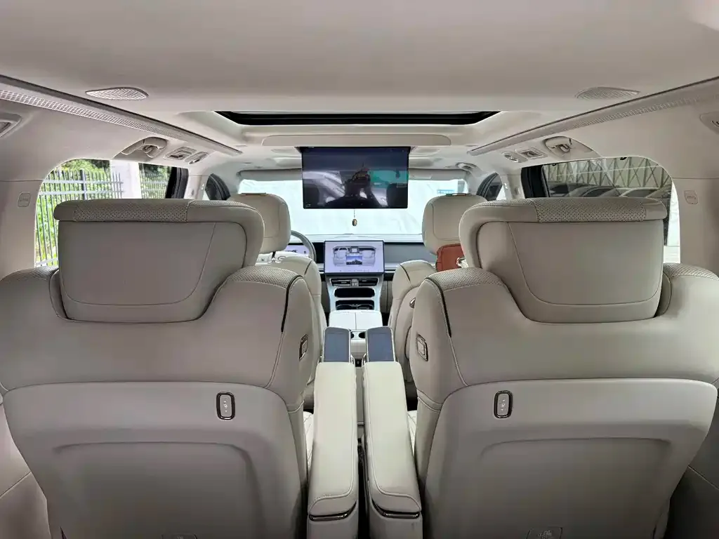 GAC Motor Trumpchi M8 — фото 3
