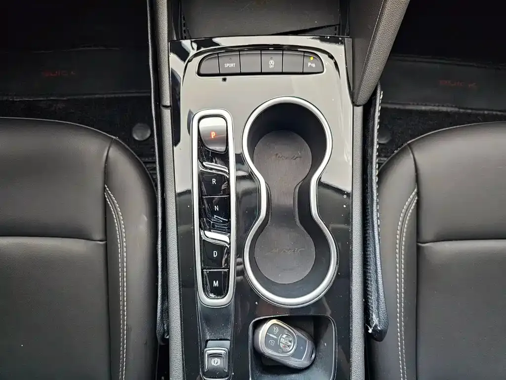 Buick Regal — фото 6