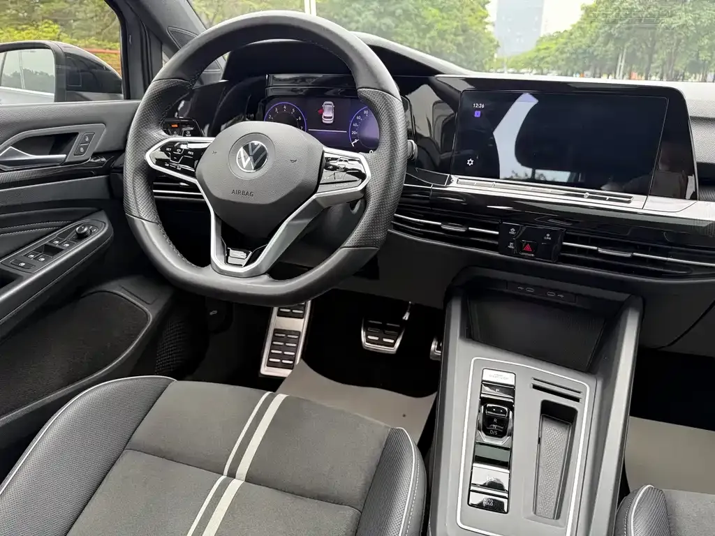 Volkswagen Golf 2021 из CN, фото 6