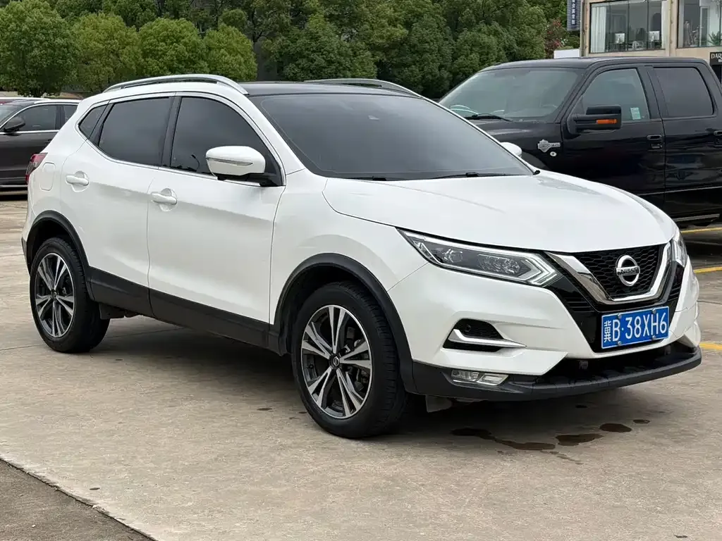 Nissan Qashqai — фото 2