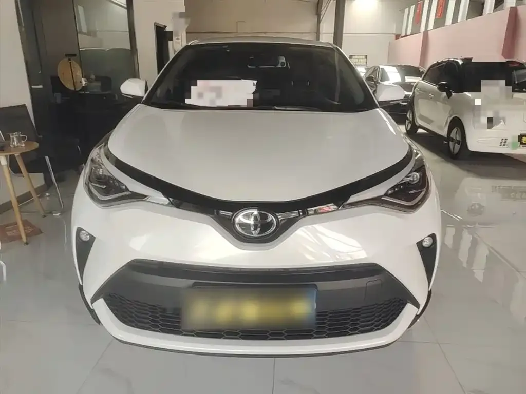 Toyota C-HR — фото 5