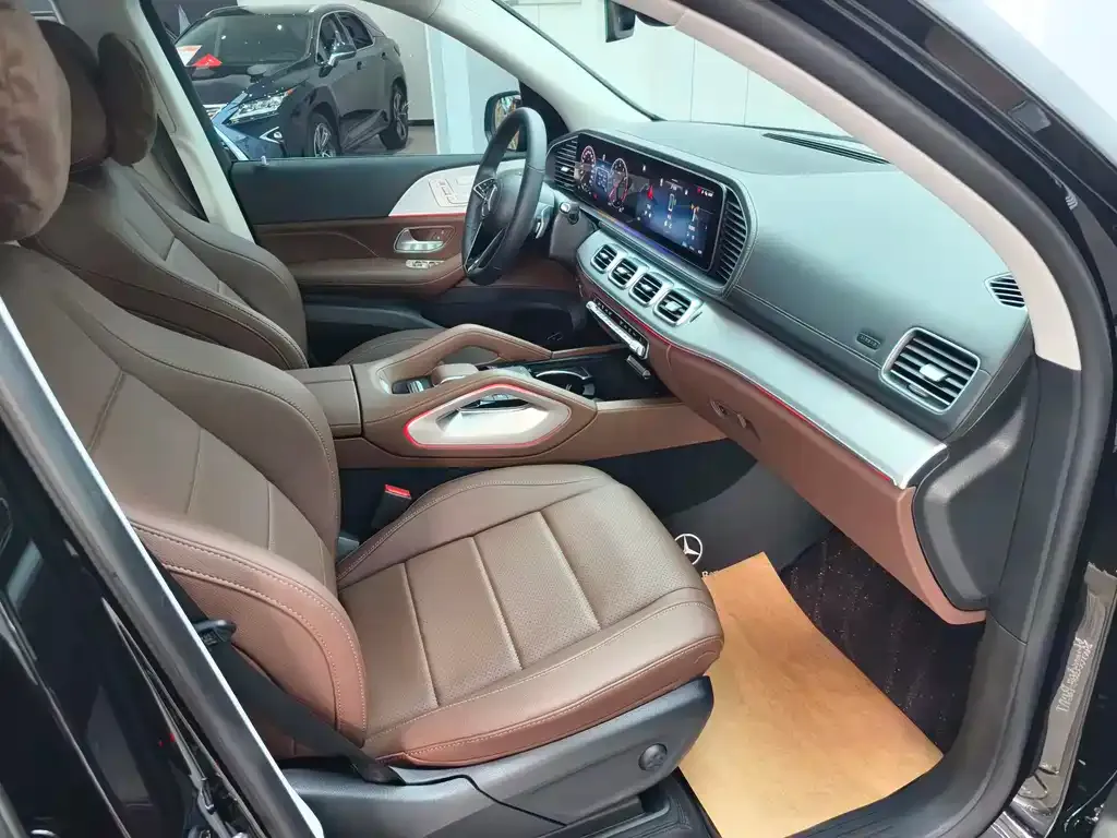 Mercedes-Benz GLS — фото 2