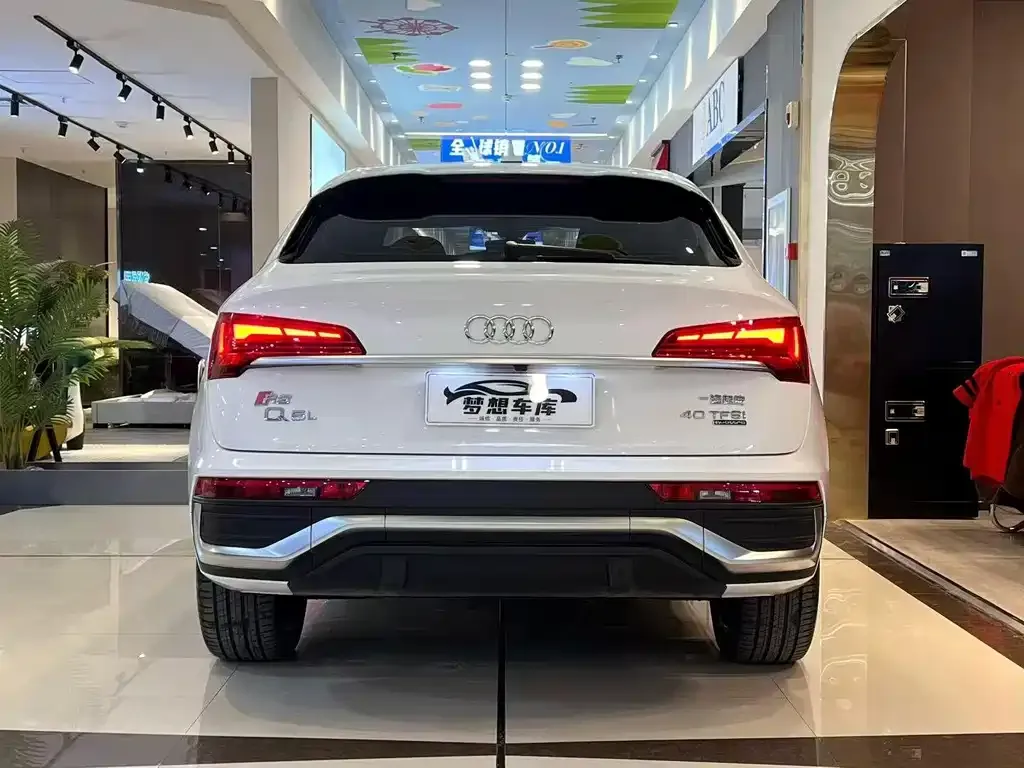 Audi Q5L Sportback 2021 из CN, фото 9
