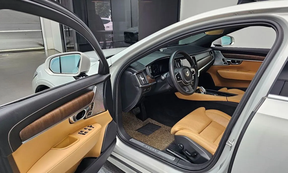 Volvo S90 2021 из KR, фото 10