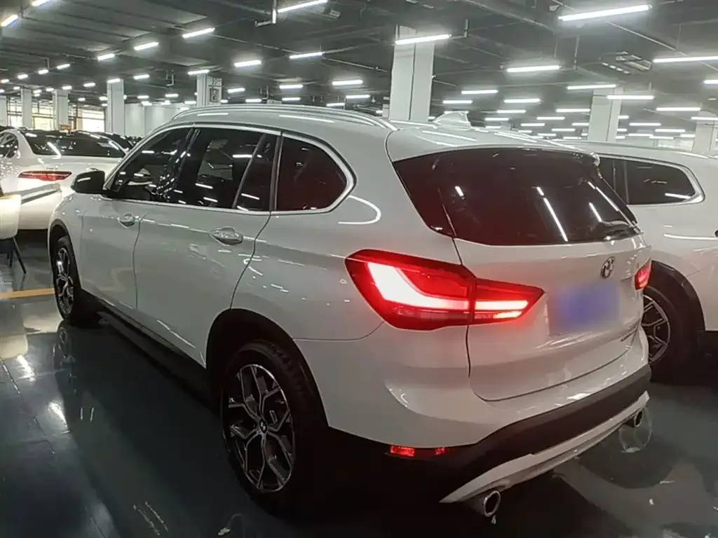 BMW X1 — фото 3