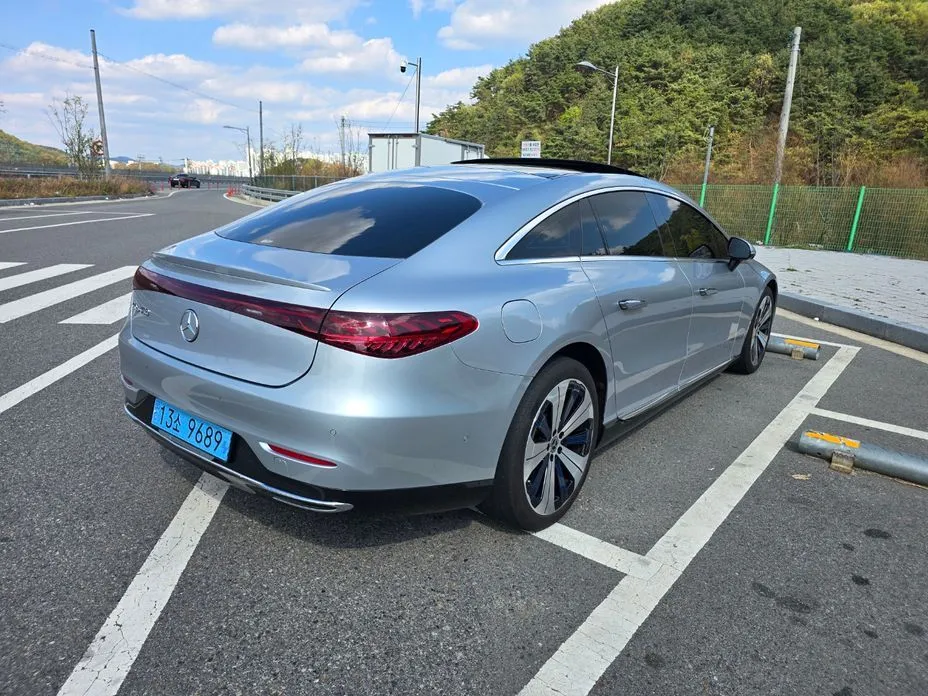 Mercedes-Benz EQS 2022 из KR, фото 8