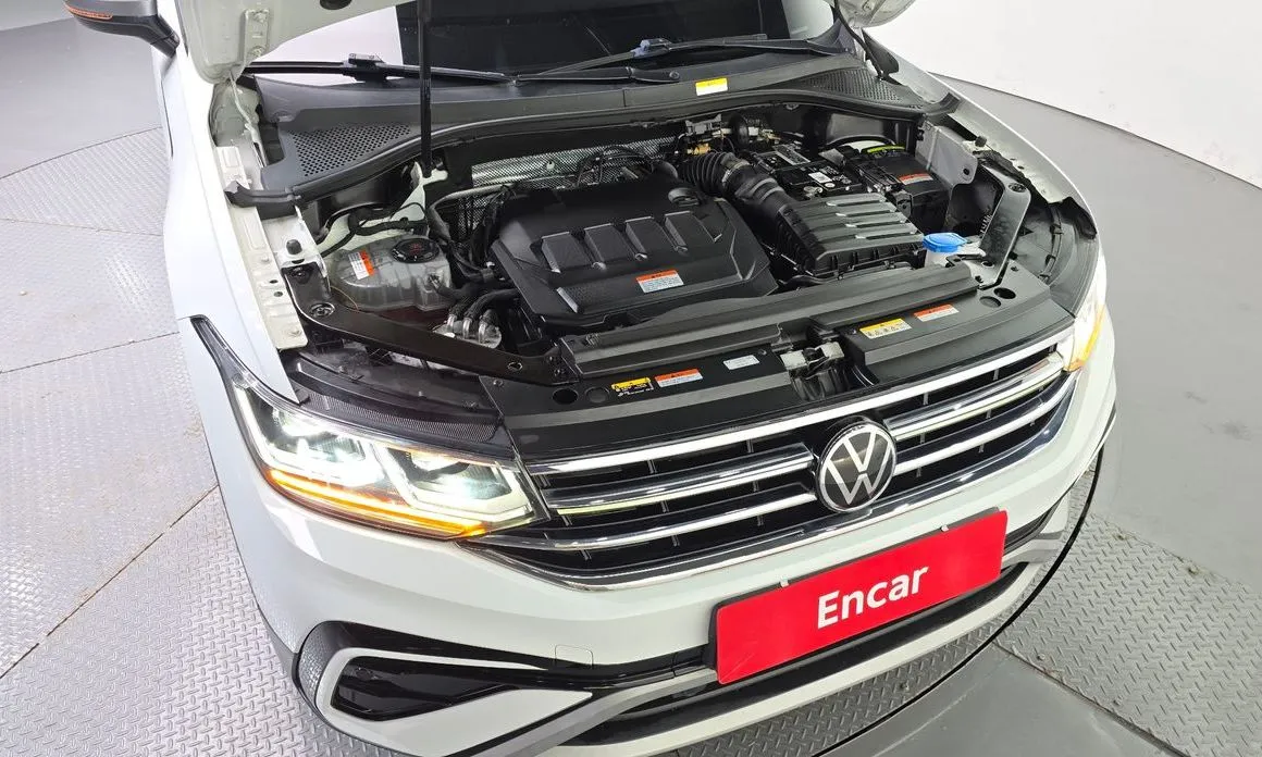 Volkswagen Tiguan — фото 7