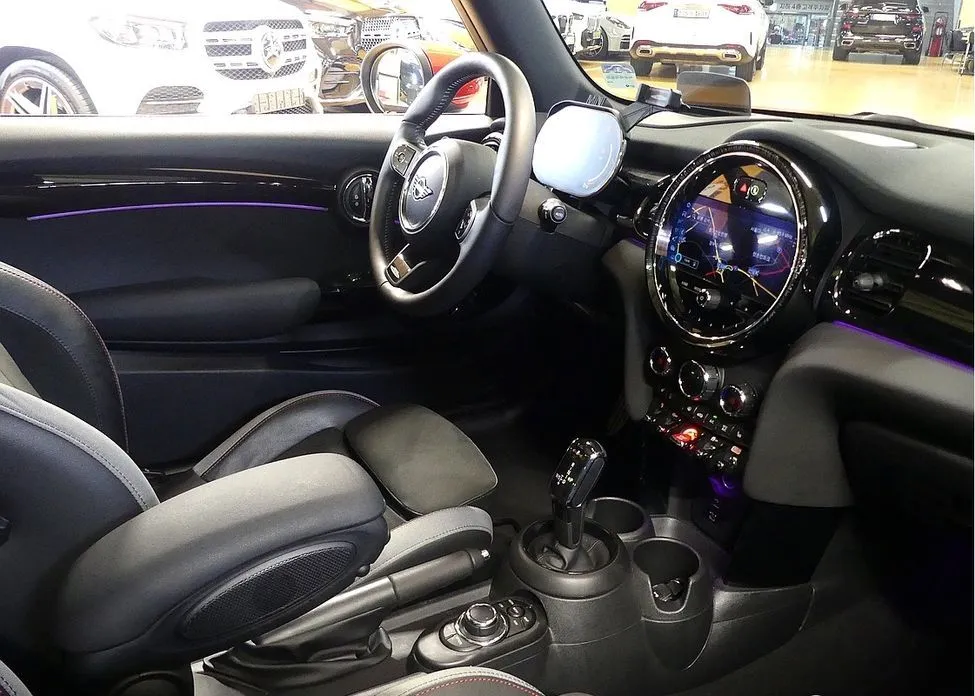Mini Cooper 2022 из KR, фото 10