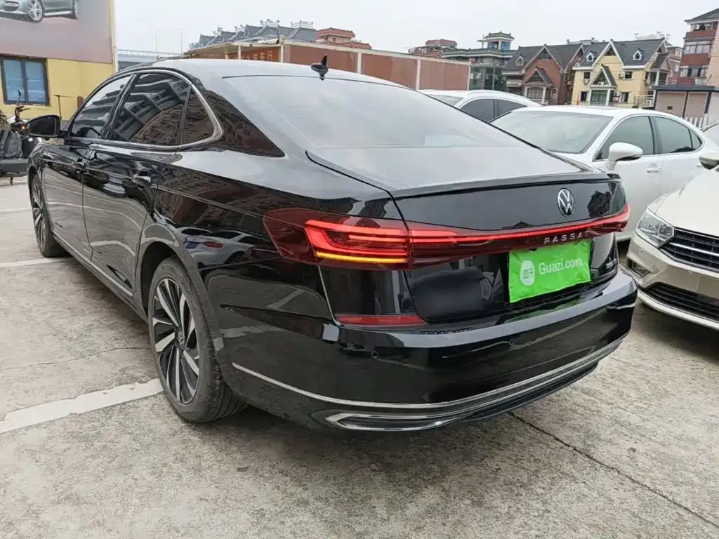 Volkswagen Passat — фото 7