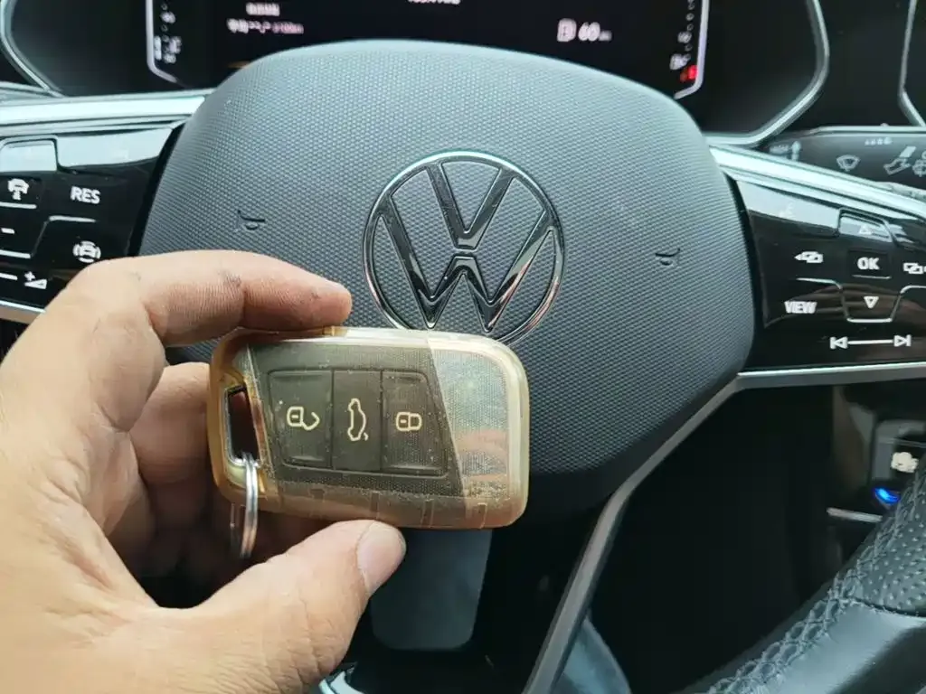 Volkswagen Passat — фото 10