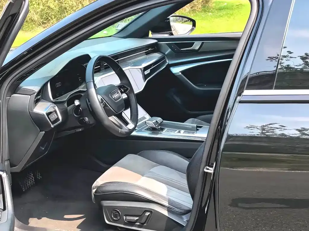 Audi A6L 2021 из CN, фото 2