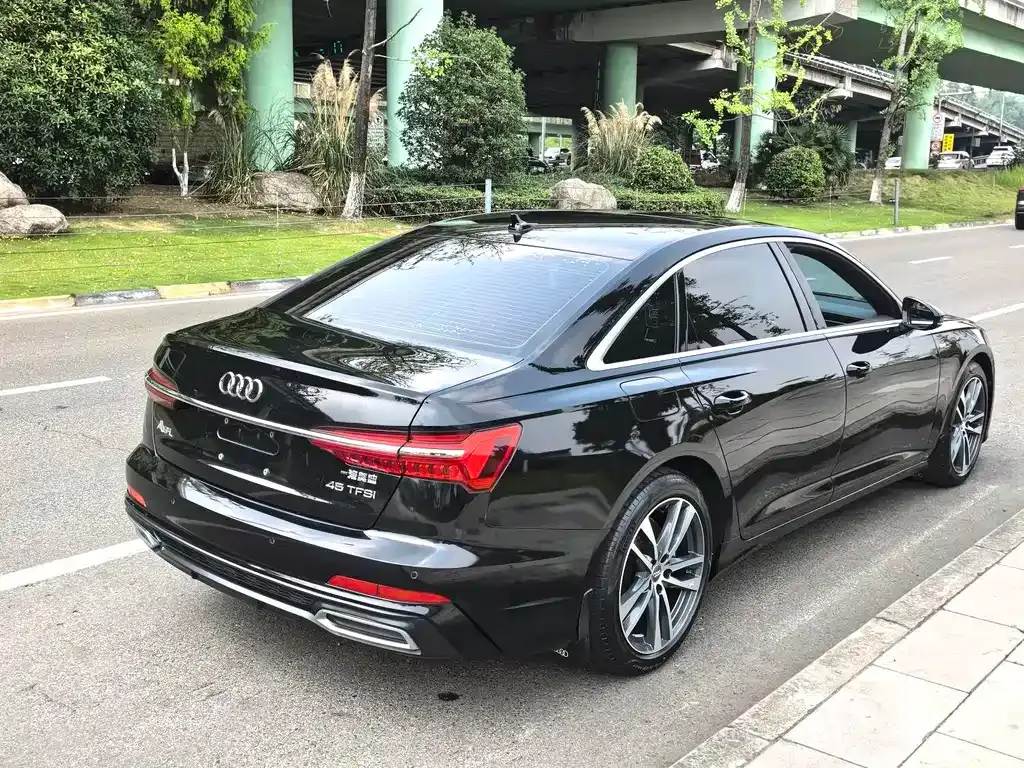 Audi A6L 2021 из CN, фото 7