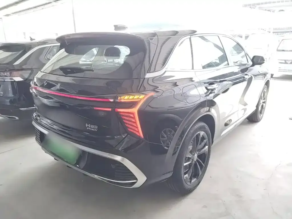 Hongqi HS3 PHEV — фото 2