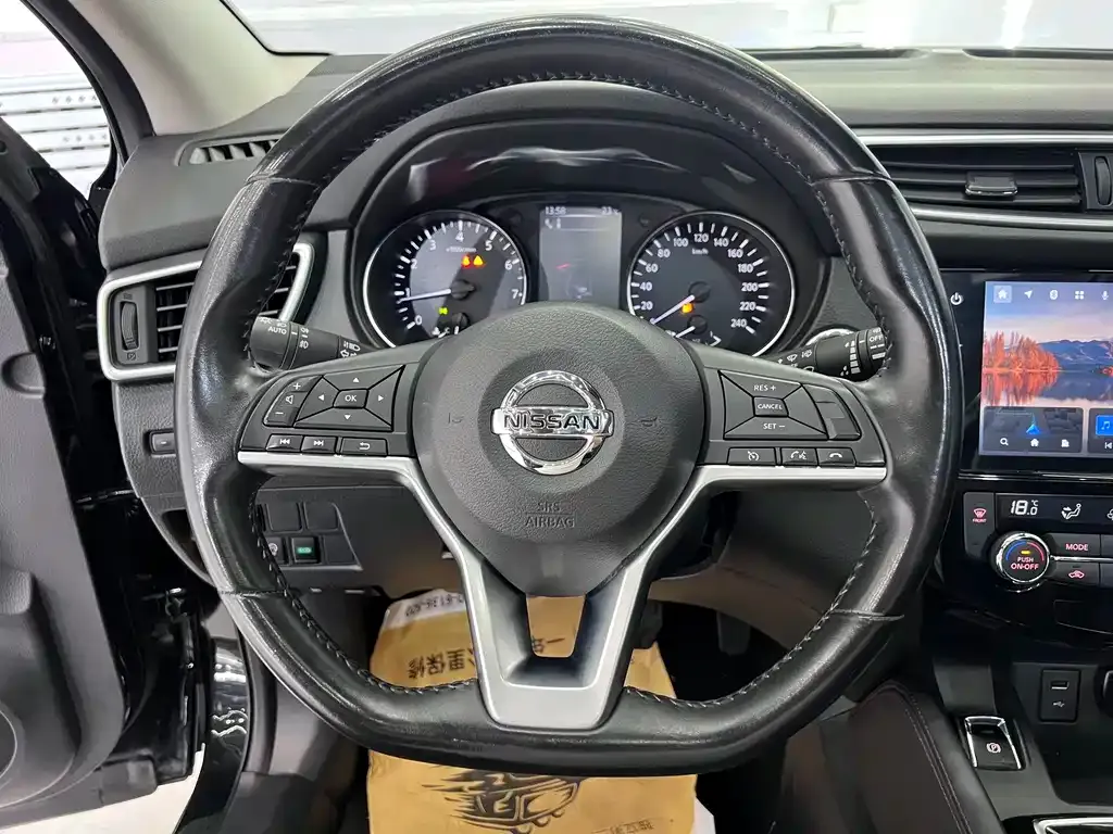 Nissan Qashqai — фото 2