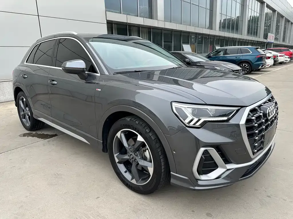 Audi Q3 — фото 3