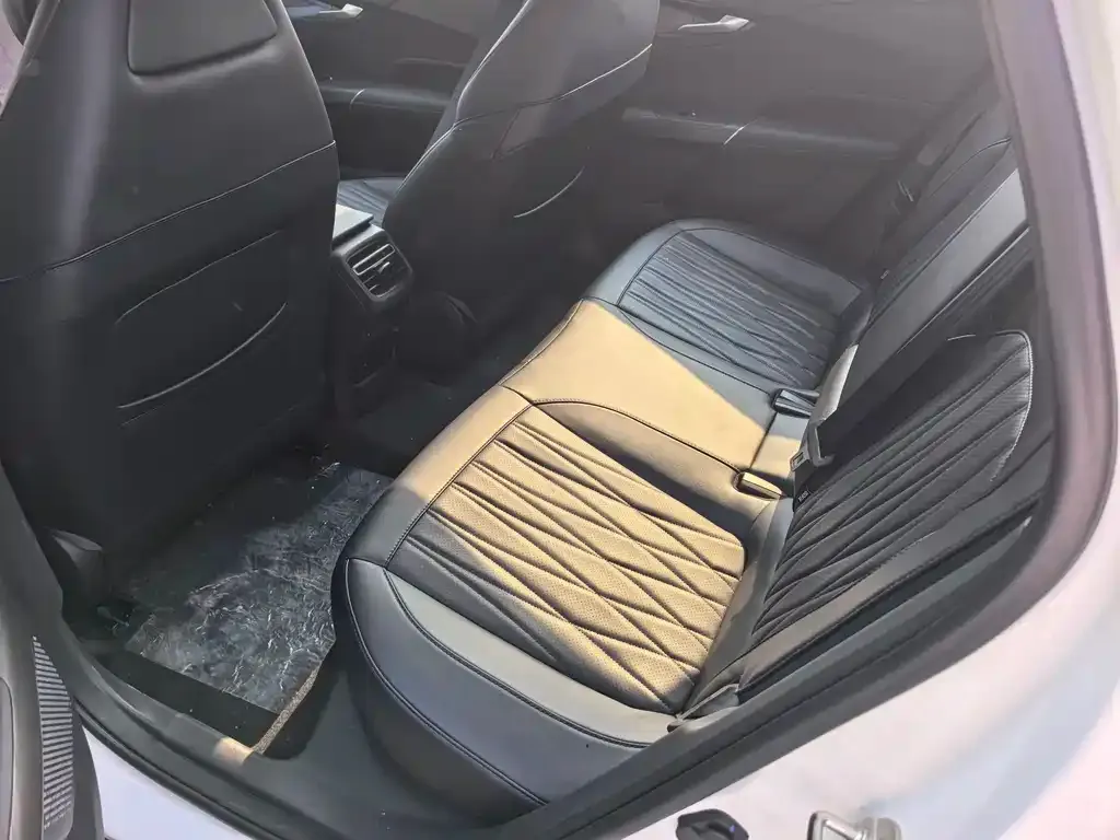 Changan Eado PHEV 2025 из CN, фото 2
