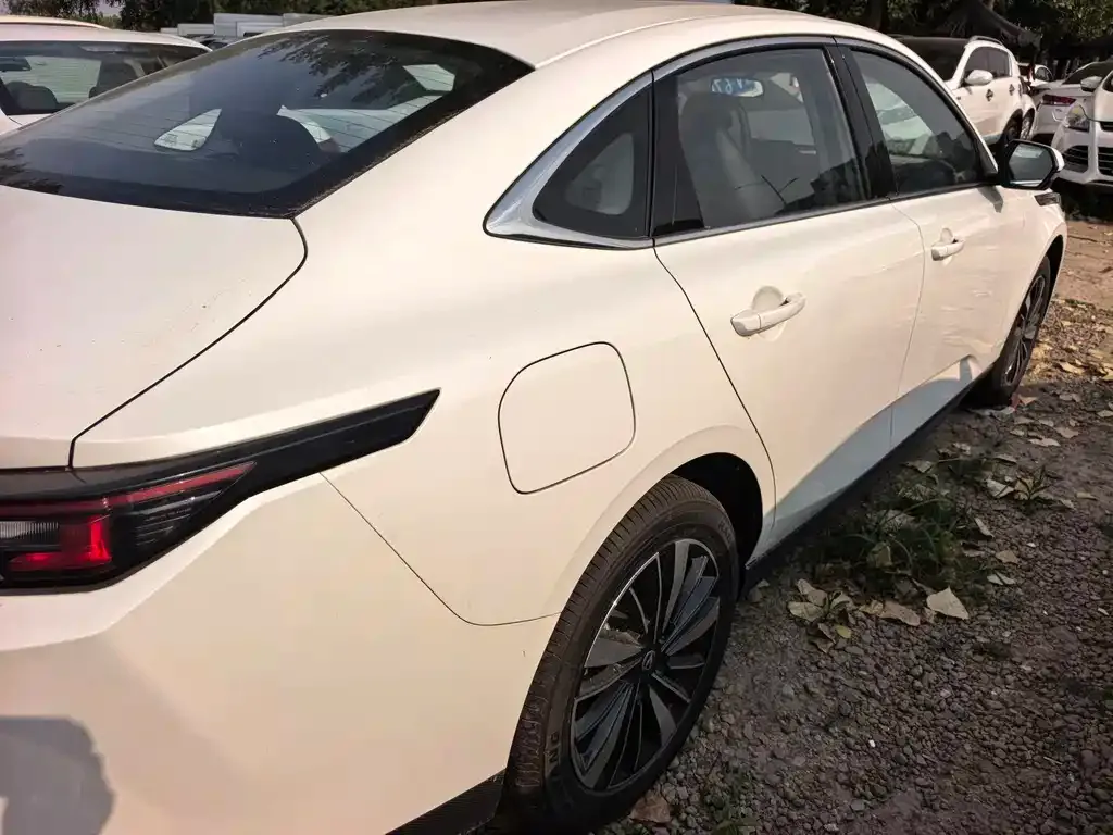 Changan Eado PHEV 2025 из CN, фото 9
