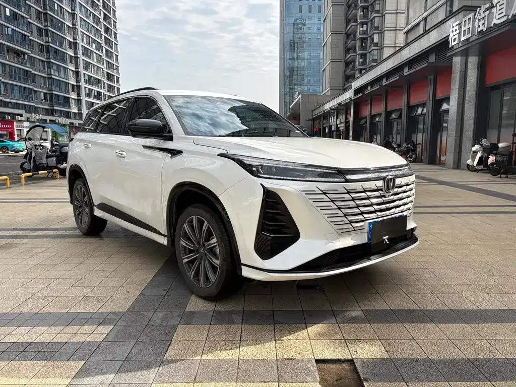 Changan CS75PLUS — фото 8