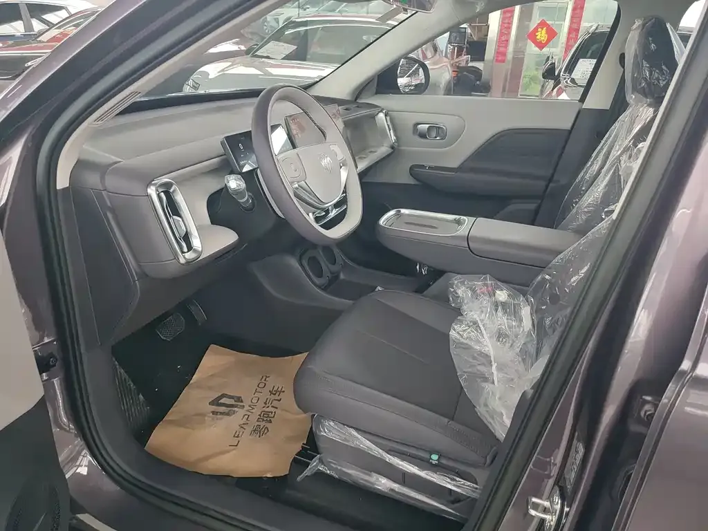 Leapmotor B10 — фото 4