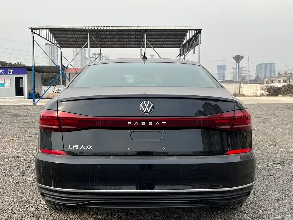 Volkswagen Passat — фото 3