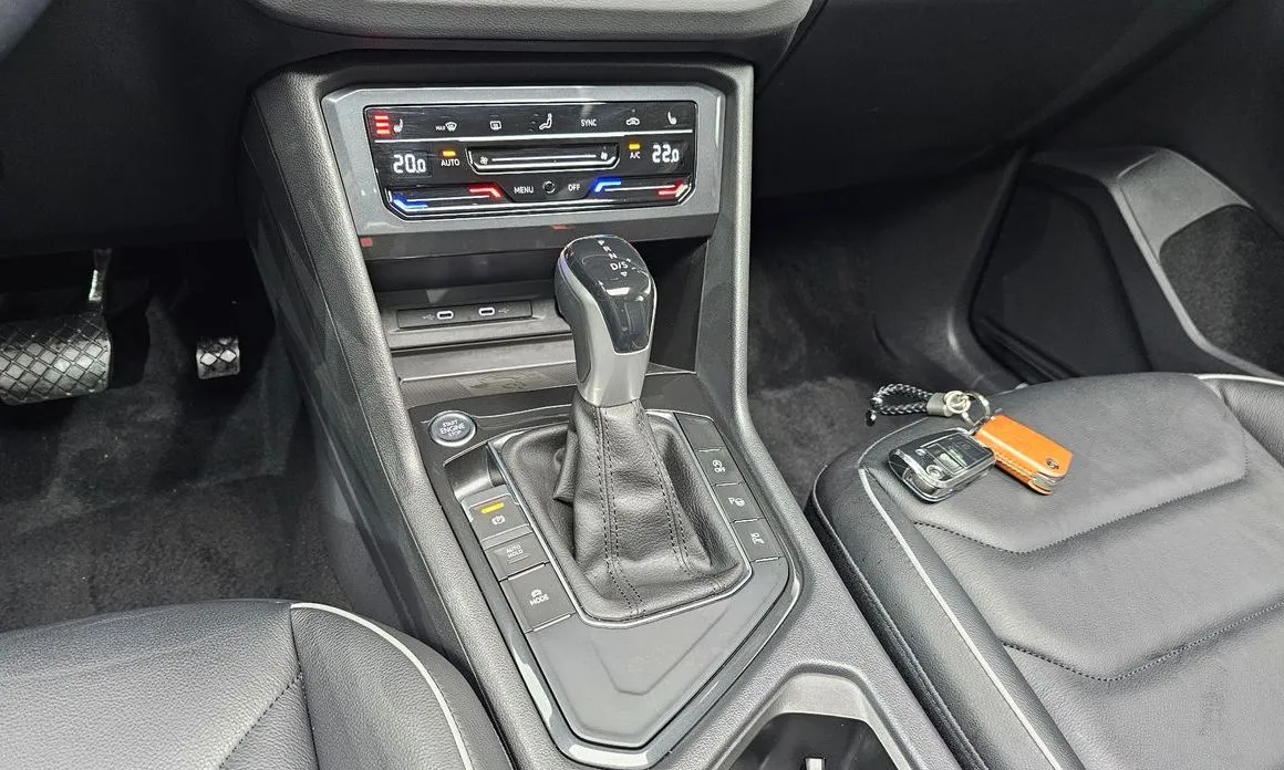 Volkswagen Tiguan 2022 из KR, фото 8