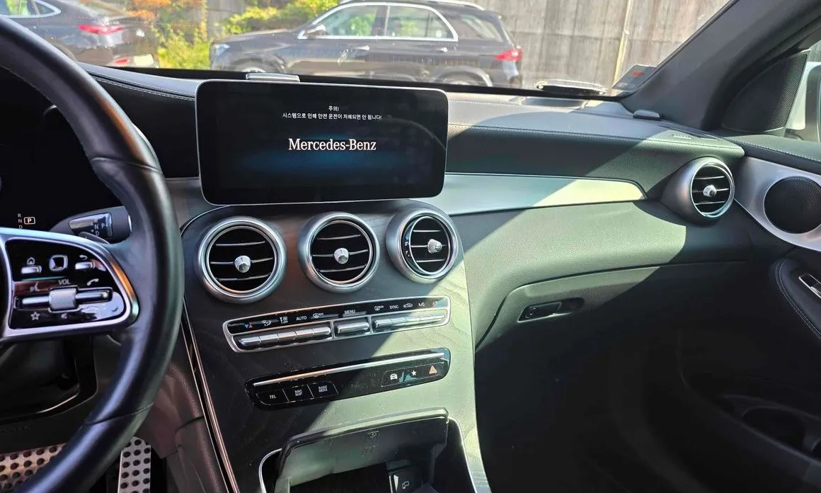 Mercedes-Benz GLC-Class 2023 из KR, фото 3