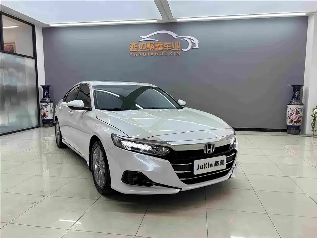 Honda Accord — фото 4