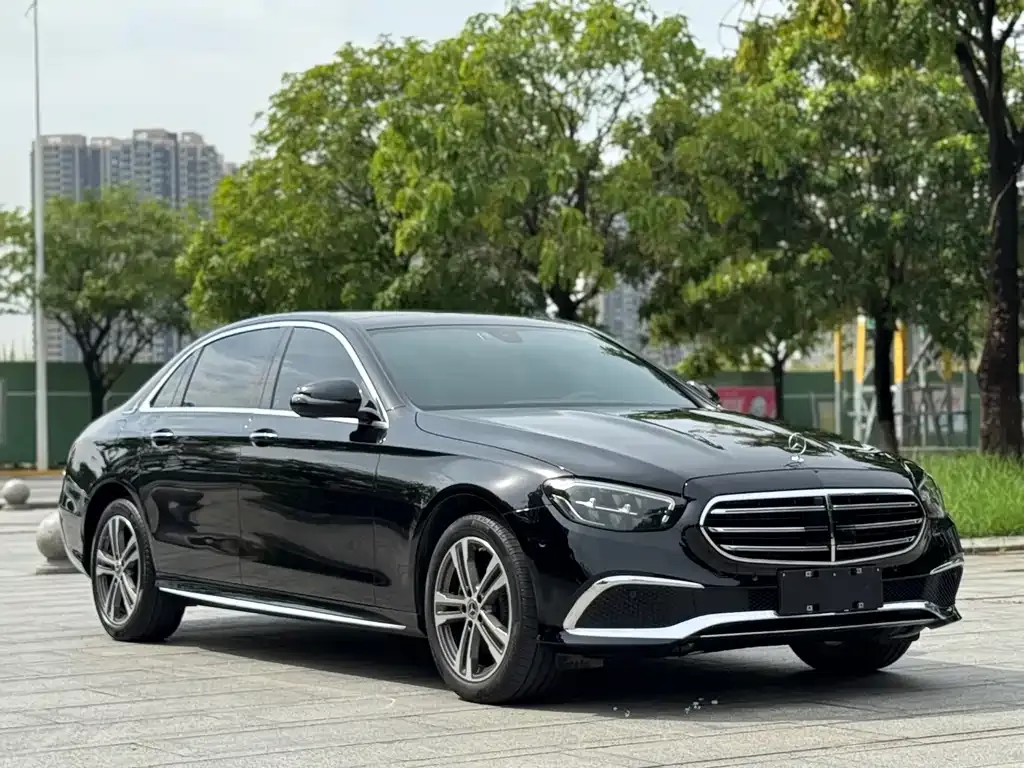 Mercedes-Benz E-Class — фото 5