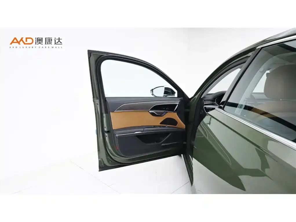 Audi A8 2023 из CN, фото 7