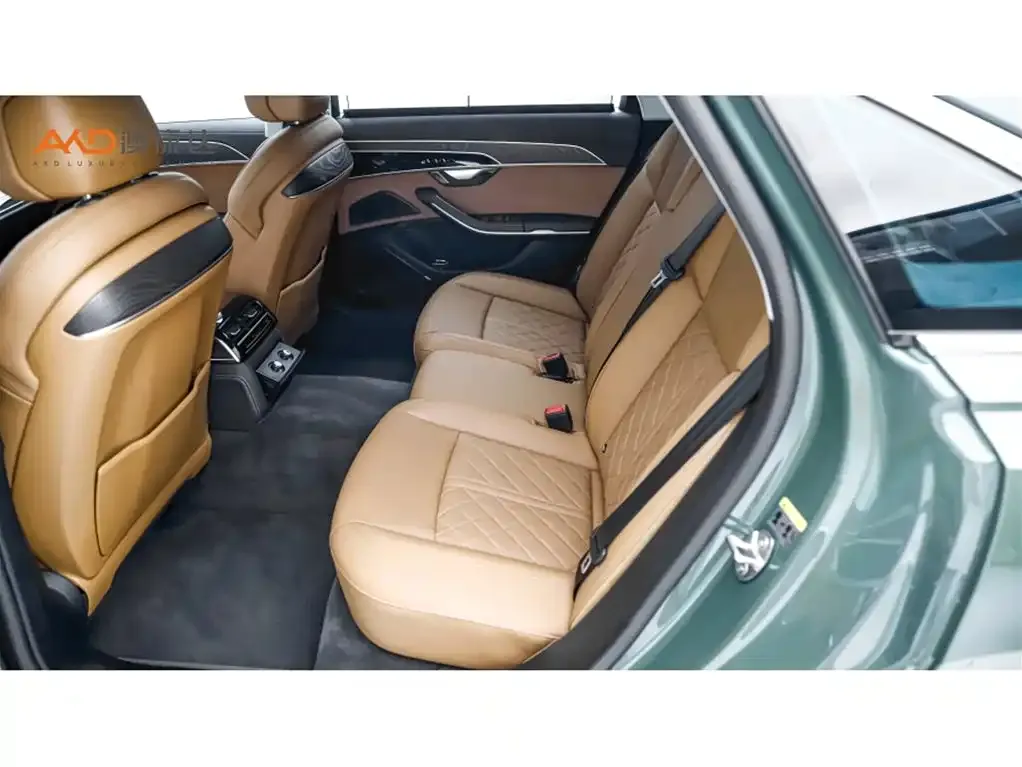 Audi A8 2023 из CN, фото 6