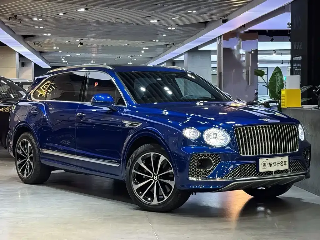 Bentley Bentayga — фото 8