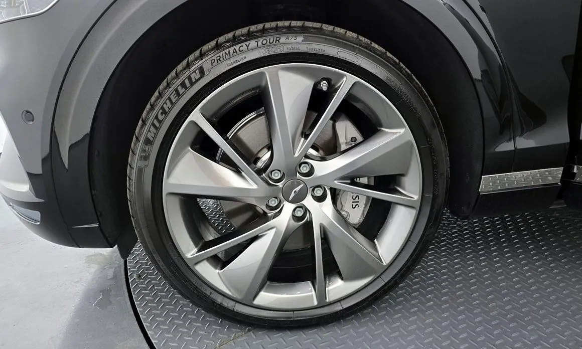 Genesis GV70 2024 из KR, фото 8