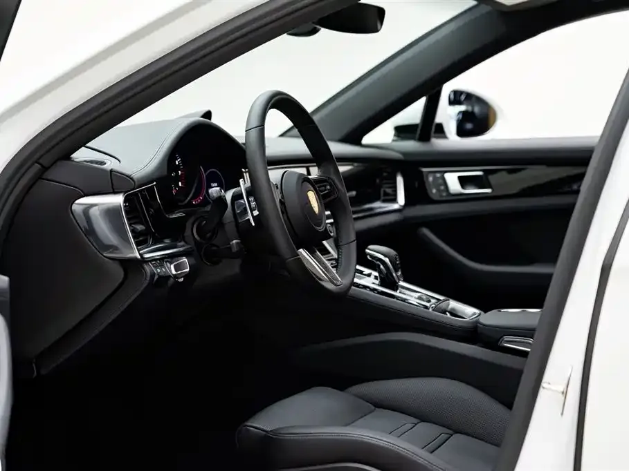 Porsche Panamera — фото 10