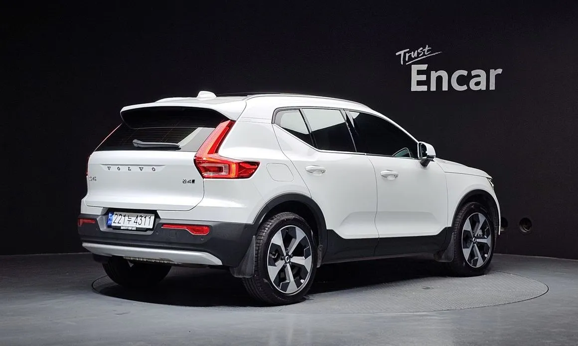 Volvo XC40 2025 из KR, фото 7