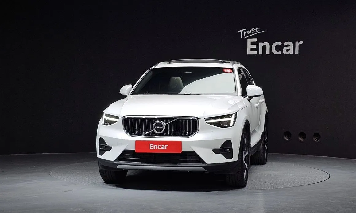 Volvo XC40 2025 из KR, фото 8