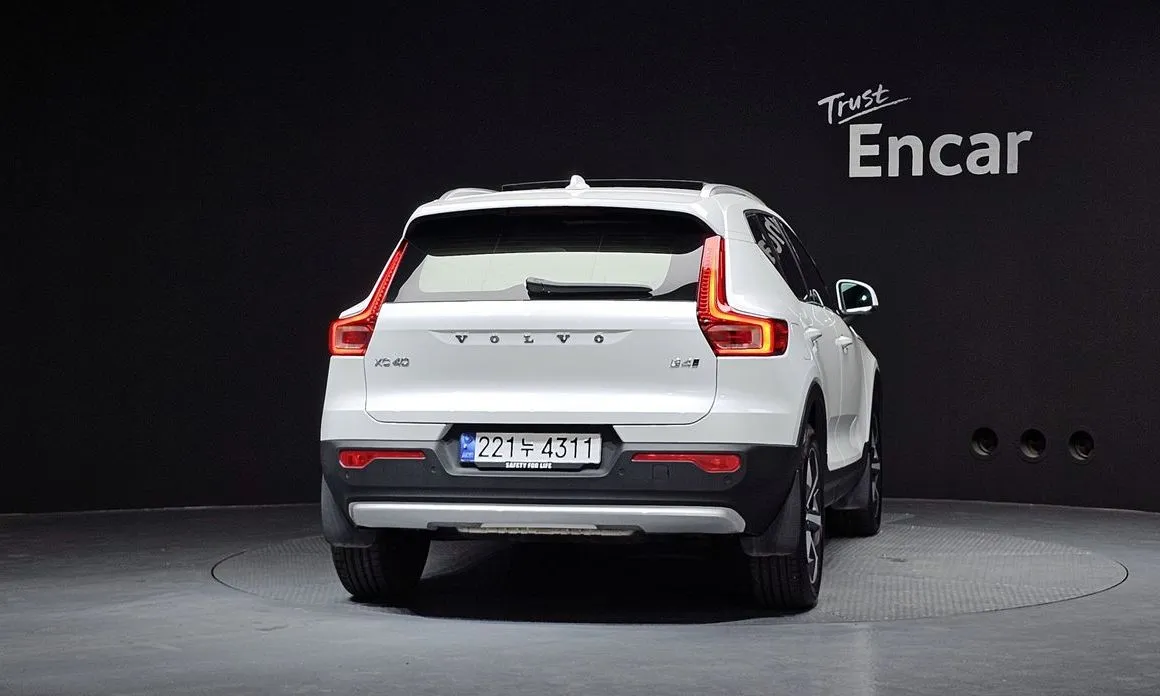 Volvo XC40 2025 из KR, фото 3