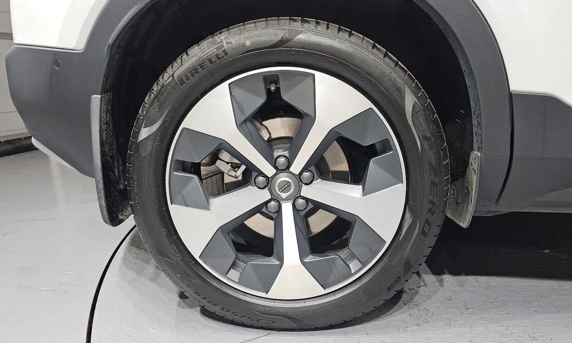 Volvo XC40 2025 из KR, фото 5