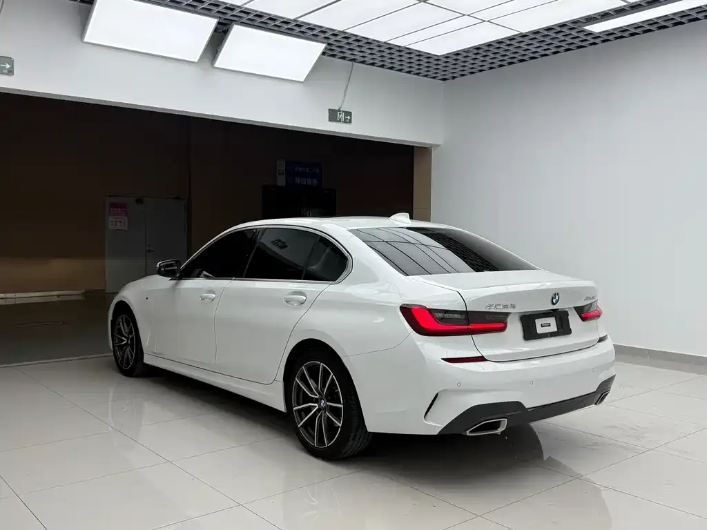 BMW 3 Series — фото 10