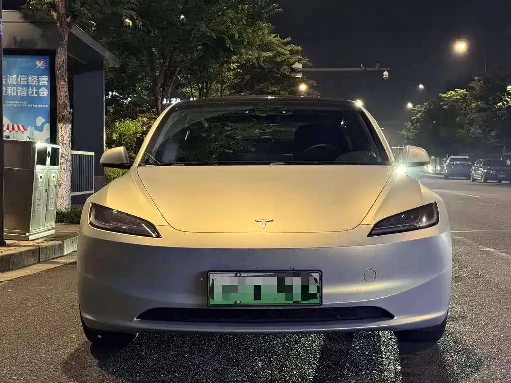 Tesla Model 3 — фото 6