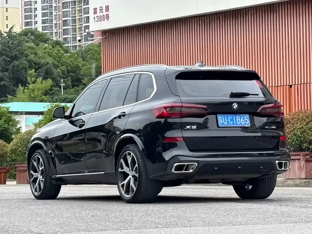 BMW X5 — фото 2