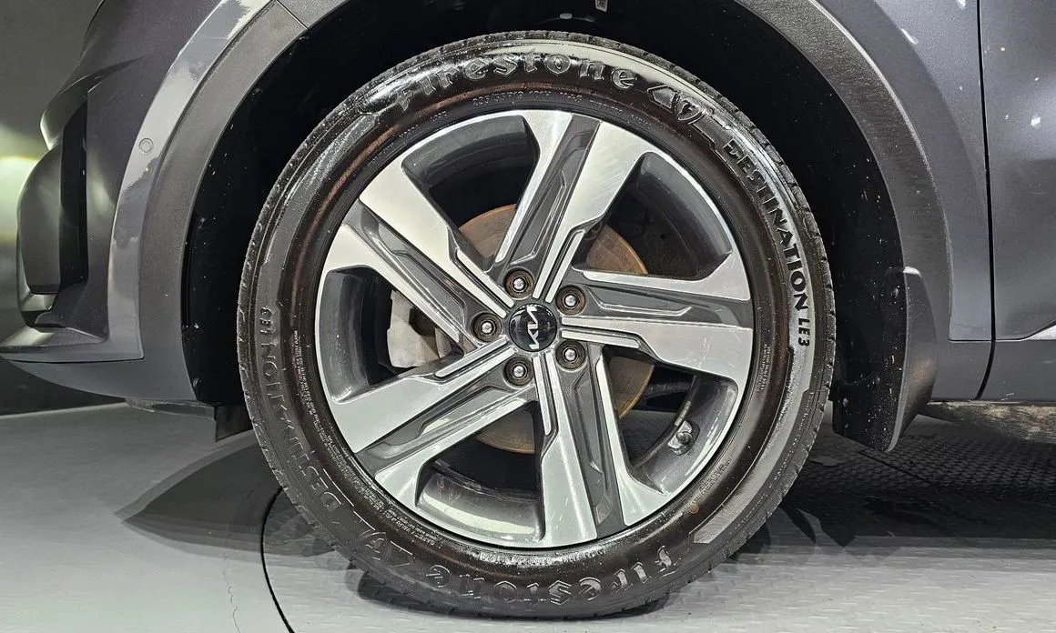 Kia Sorento — фото 5