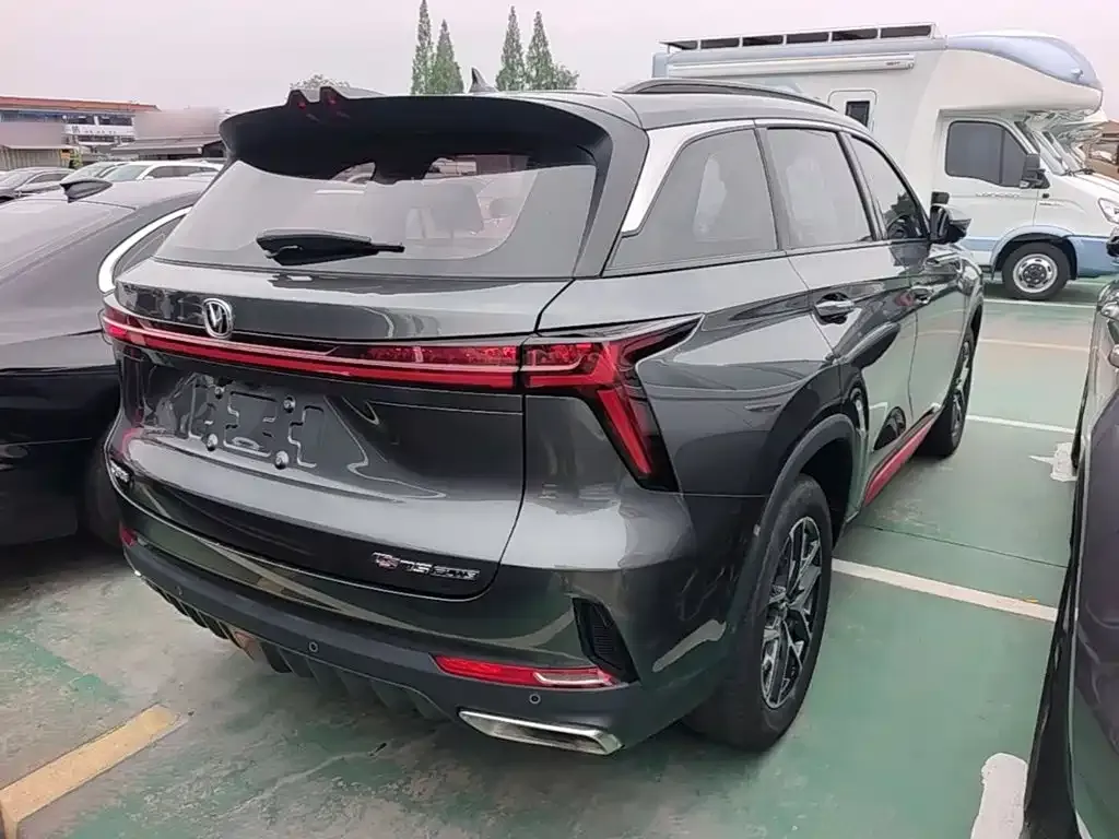 Changan CS75PLUS — фото 3