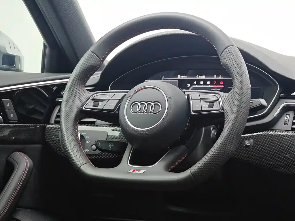 Audi S4 — фото 8